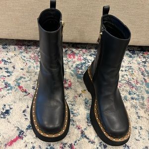 Coach Vanesa Black Leather Boots.